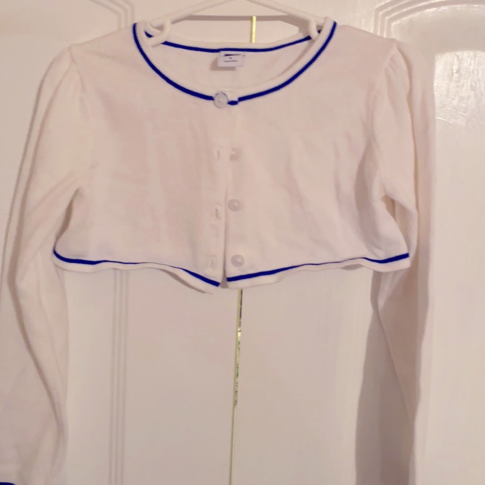 Girls Janie and Jack sweater size 4, white with blue trim.